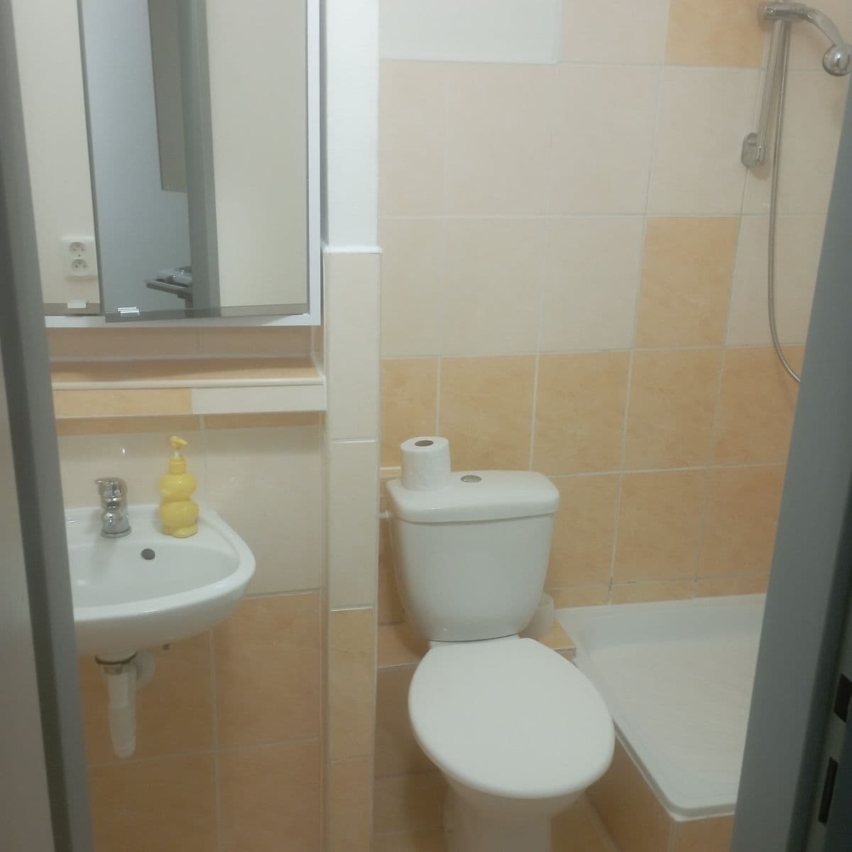 Prenájom nebytového priestoru 15 m², Moldavská, Brno, Jihomoravský kraj Prenájom nebytového priestoru 15 m², Moldavská, Brno, Jihomoravský kraj