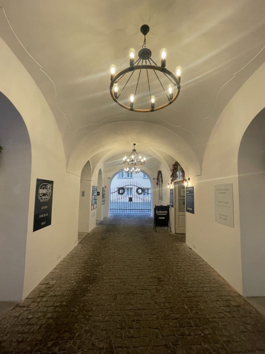 Prenájom kancelárie 80 m², Karmelitská, Praha, Praha Prenájom kancelárie 80 m², Karmelitská, Praha, Praha