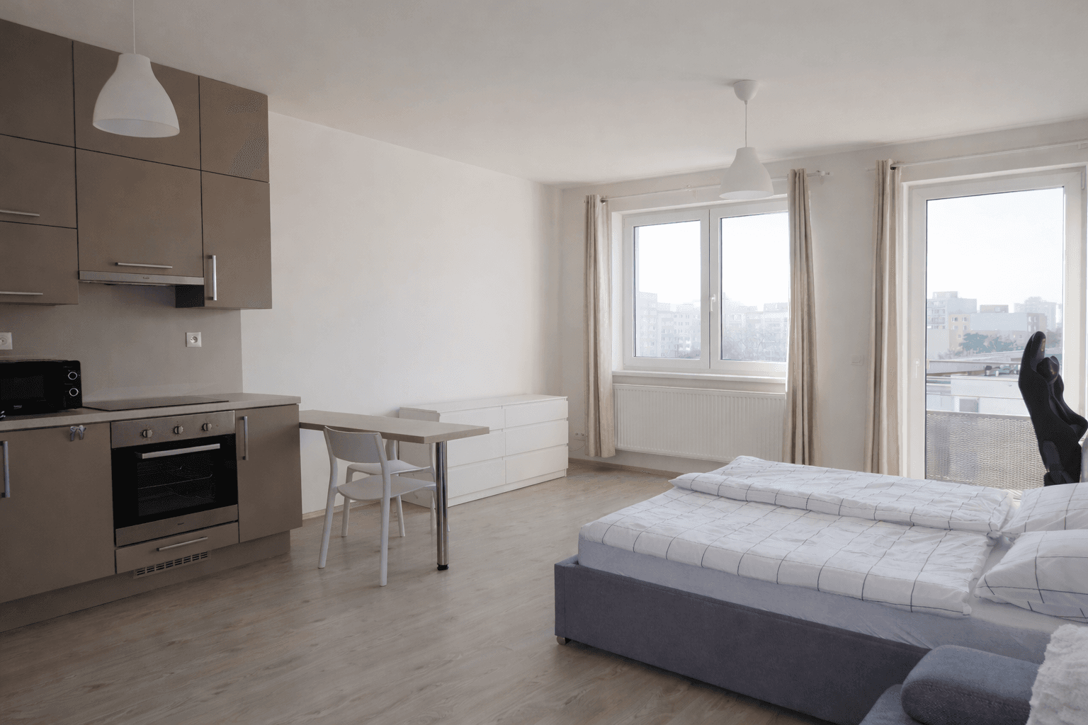 Prenájom bytu 1-izbový 42 m², Škrábkových, Praha, Praha Prenájom bytu 1-izbový 42 m², Škrábkových, Praha, Praha