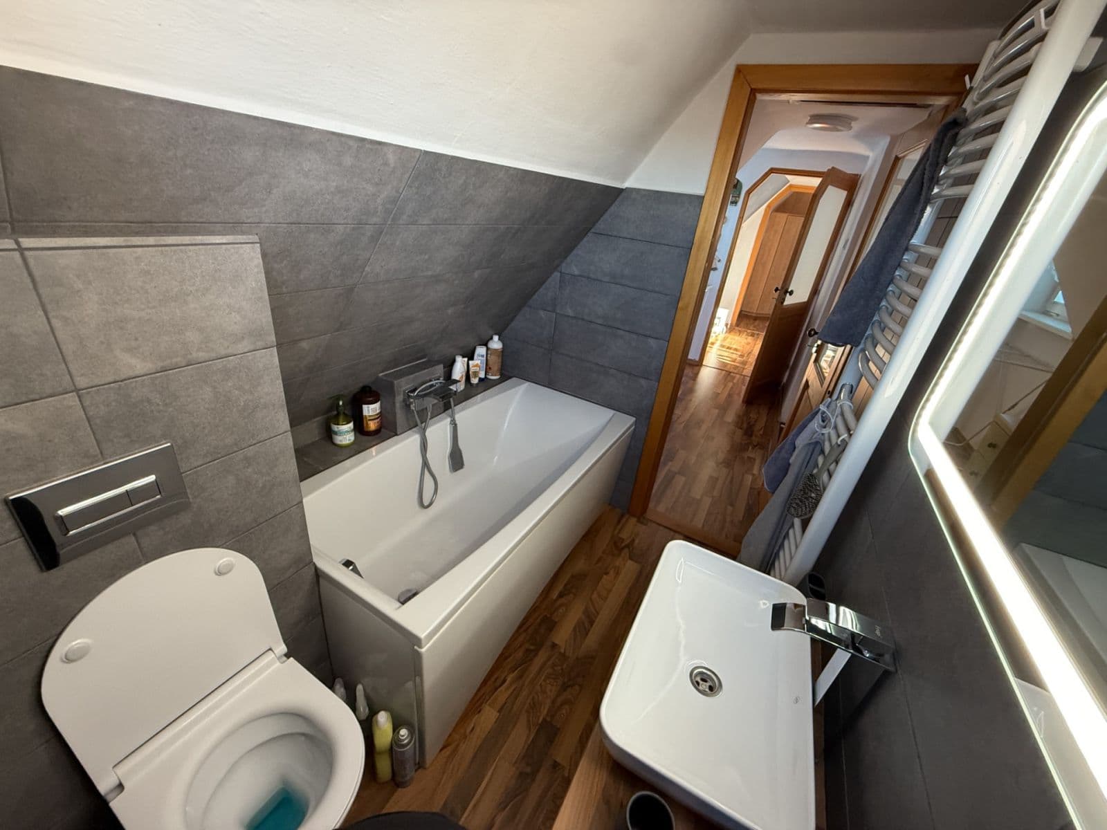 Predaj domu 303 m², pozemek 379 m², V Táboře, Bruntál, Moravskoslezský kraj Predaj domu 303 m², pozemek 379 m², V Táboře, Bruntál, Moravskoslezský kraj