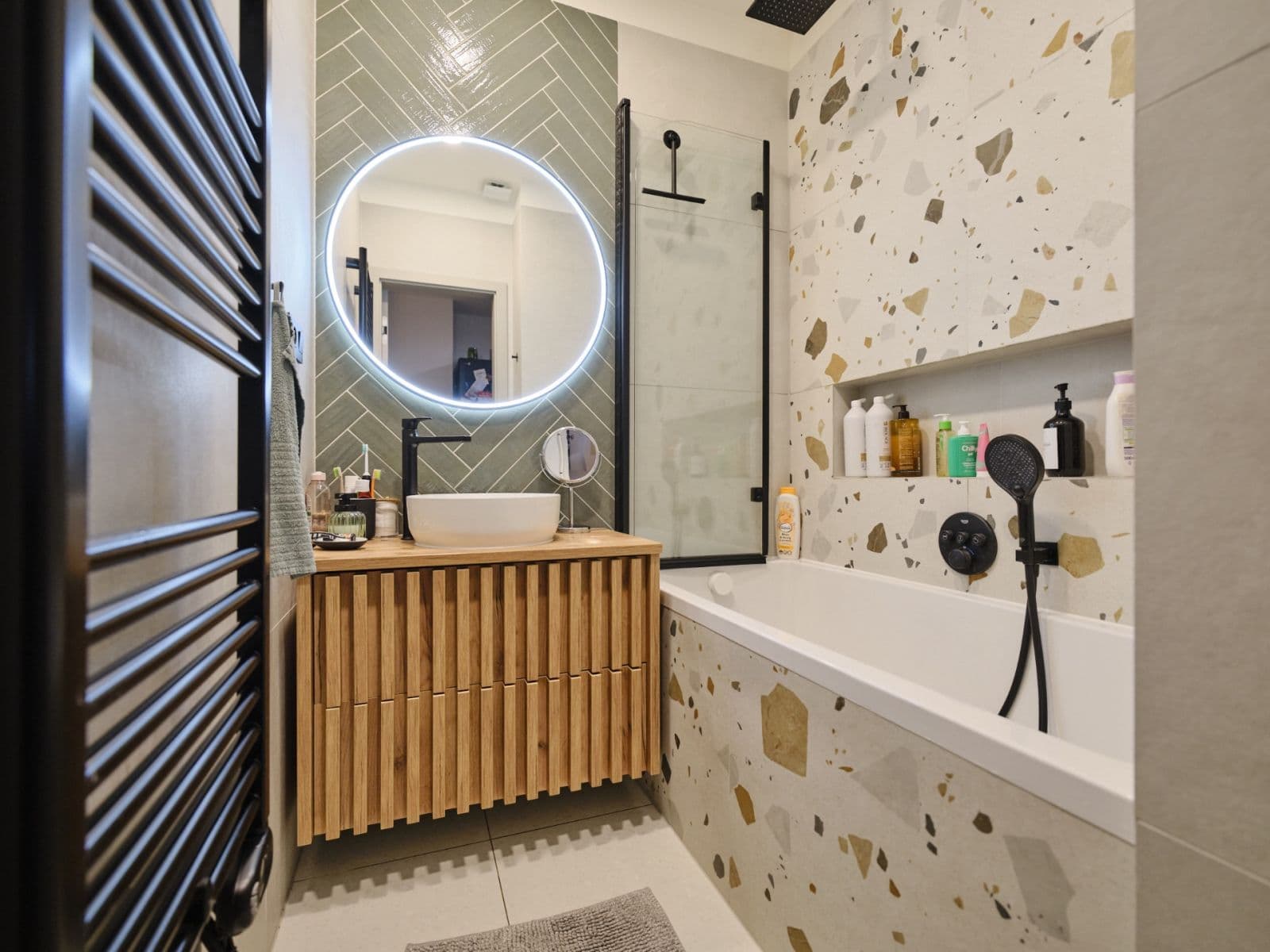 Prenájom bytu 2-izbový 55 m², Svojetická, Praha, Praha Prenájom bytu 2-izbový 55 m², Svojetická, Praha, Praha