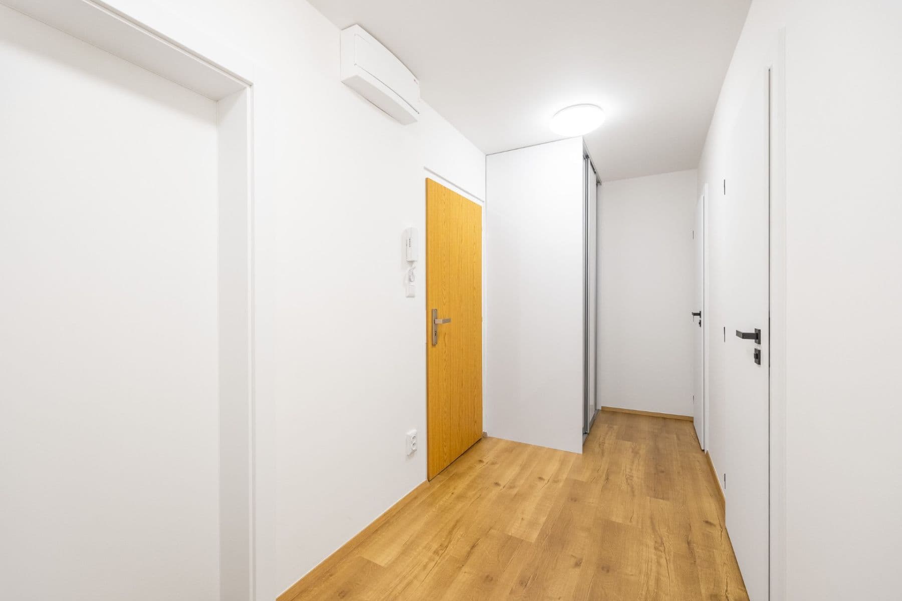 Prenájom bytu 3-izbový 65 m², Metodějova, Praha, Praha Prenájom bytu 3-izbový 65 m², Metodějova, Praha, Praha