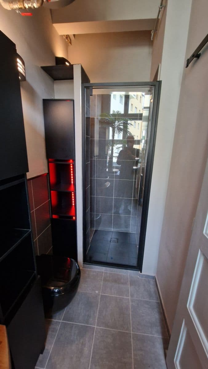 Prenájom bytu 1-izbový 30 m², U Libeňského pivovaru, Praha, Praha Prenájom bytu 1-izbový 30 m², U Libeňského pivovaru, Praha, Praha