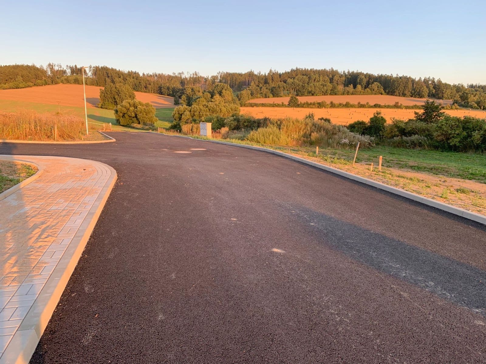 Predaj pozemku 800 m², Načeradec, Středočeský kraj Predaj pozemku 800 m², Načeradec, Středočeský kraj