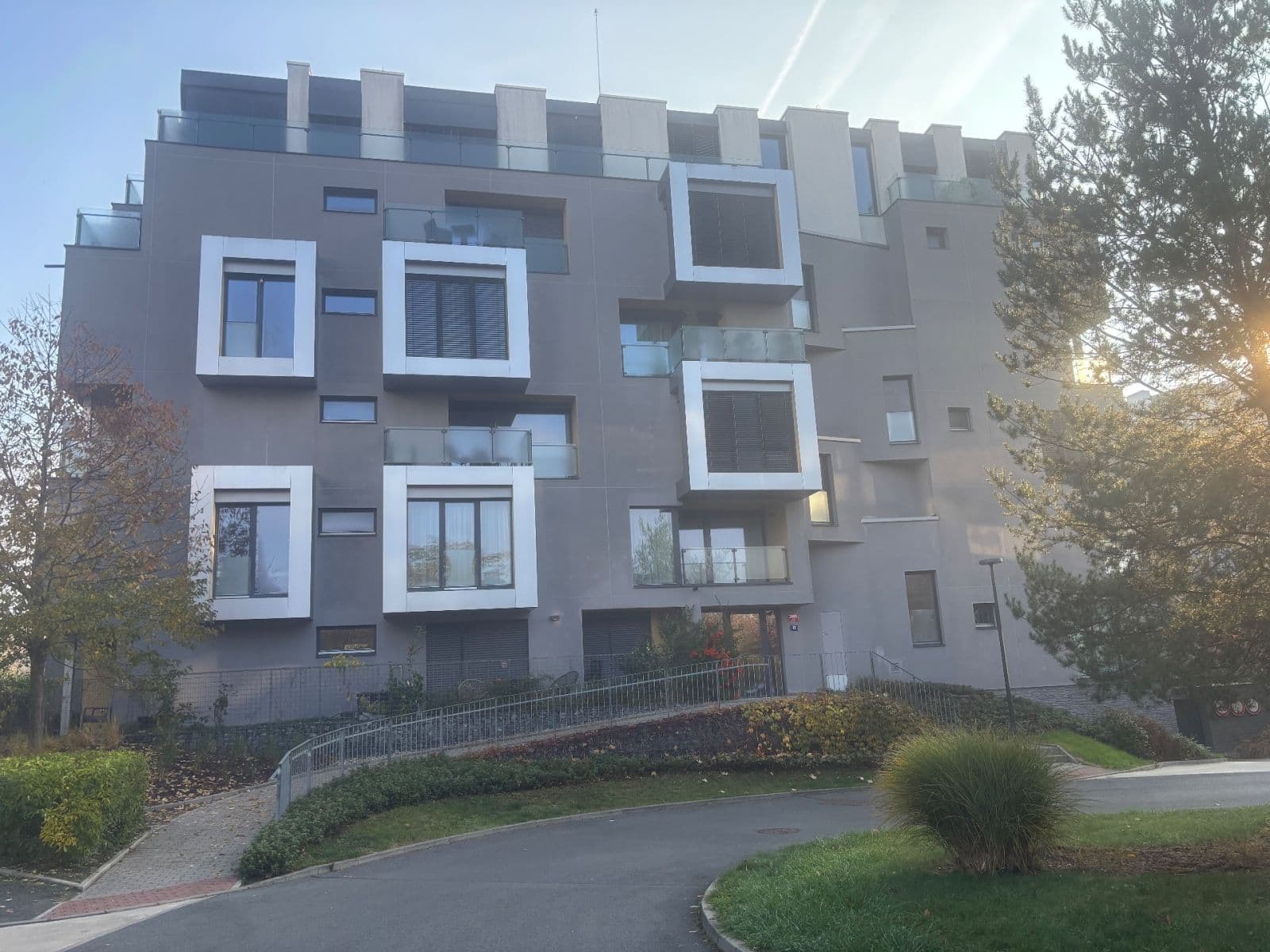 Prenájom bytu 2-izbový 64 m², Menclova, Praha, Praha Prenájom bytu 2-izbový 64 m², Menclova, Praha, Praha