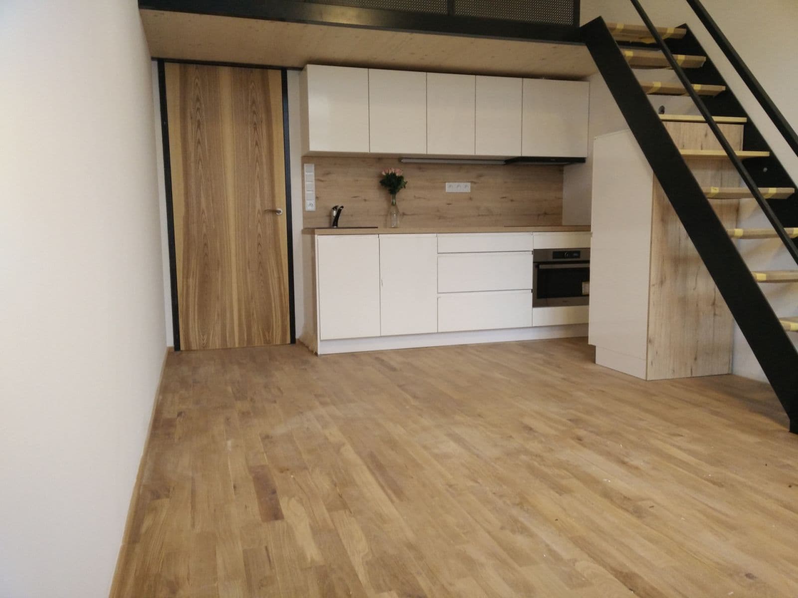 Prenájom bytu 2-izbový 54 m², Ambrožova, Praha, Praha Prenájom bytu 2-izbový 54 m², Ambrožova, Praha, Praha