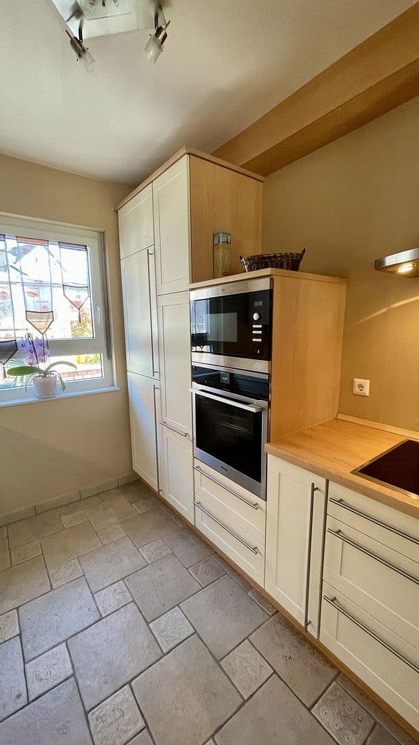 Predaj domu 117 m², pozemek 400 m², Freigericht, Hesensko Predaj domu 117 m², pozemek 400 m², Freigericht, Hesensko