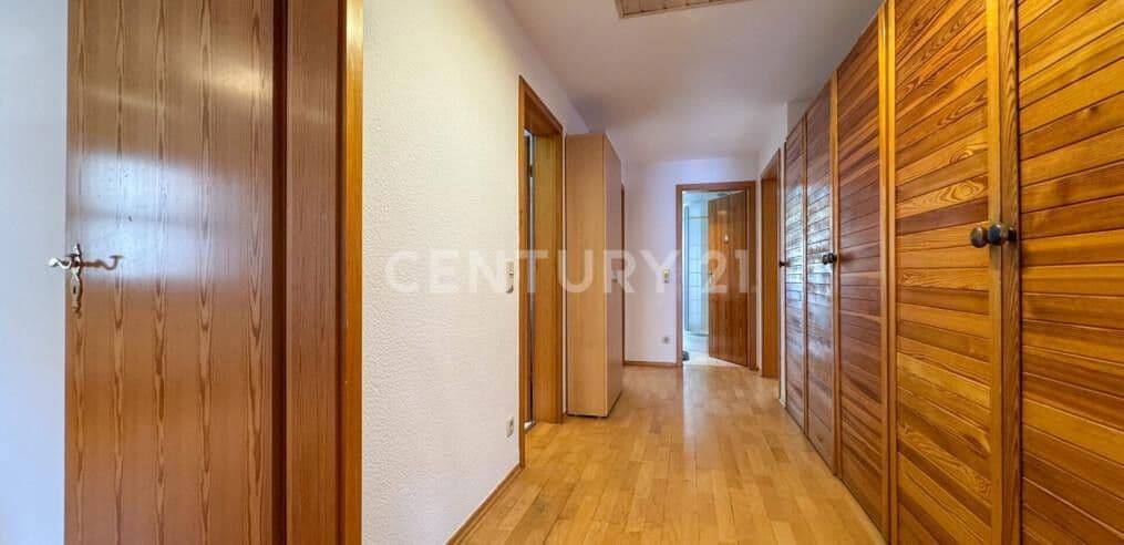 Prenájom bytu 6-izbový 148 m², Hutstraße 15, 18, Itzgrund, Bavorsko Prenájom bytu 6-izbový 148 m², Hutstraße 15, 18, Itzgrund, Bavorsko