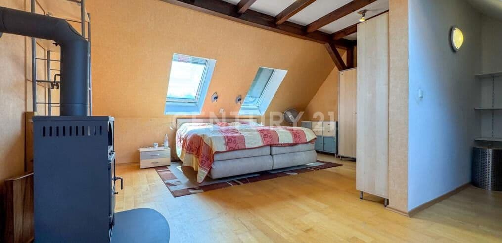 Prenájom bytu 6-izbový 148 m², Hutstraße 15, 18, Itzgrund, Bavorsko Prenájom bytu 6-izbový 148 m², Hutstraße 15, 18, Itzgrund, Bavorsko