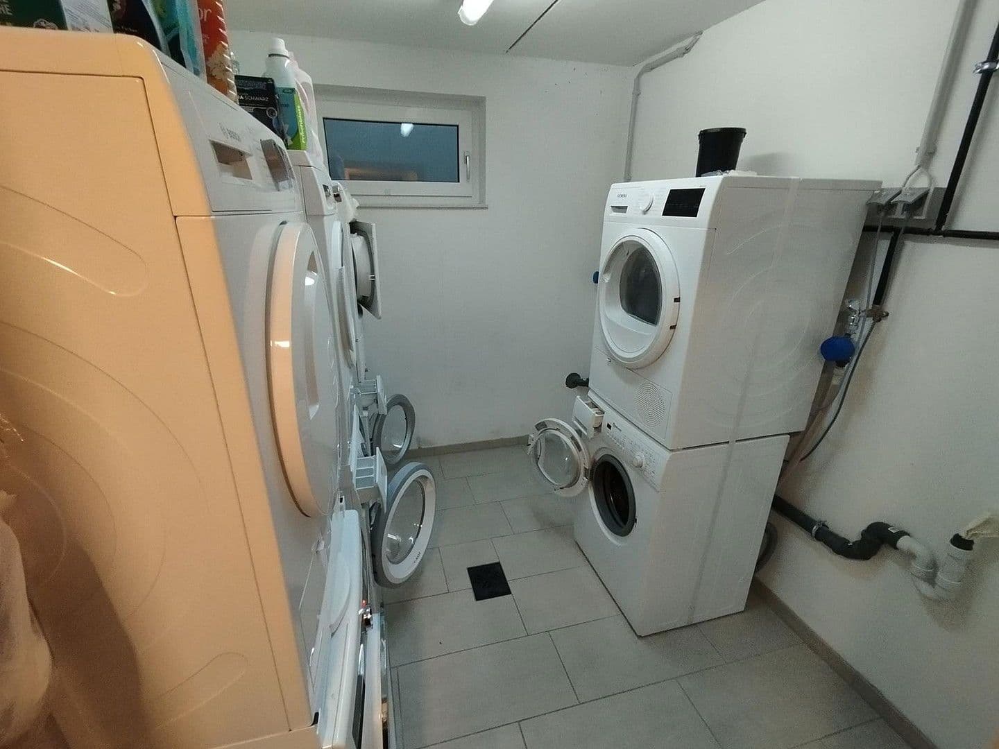 Prenájom bytu 2-izbový 65 m², Nelkenstraße, Leinfelden-Echterdingen, Bádensko-Wurttembersko Prenájom bytu 2-izbový 65 m², Nelkenstraße, Leinfelden-Echterdingen, Bádensko-Wurttembersko