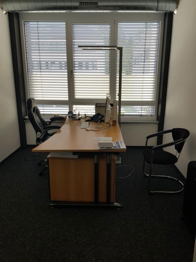 Prenájom kancelárie 262 m², Lise-Meitner-Straße 3, Krailling, Bavorsko Prenájom kancelárie 262 m², Lise-Meitner-Straße 3, Krailling, Bavorsko