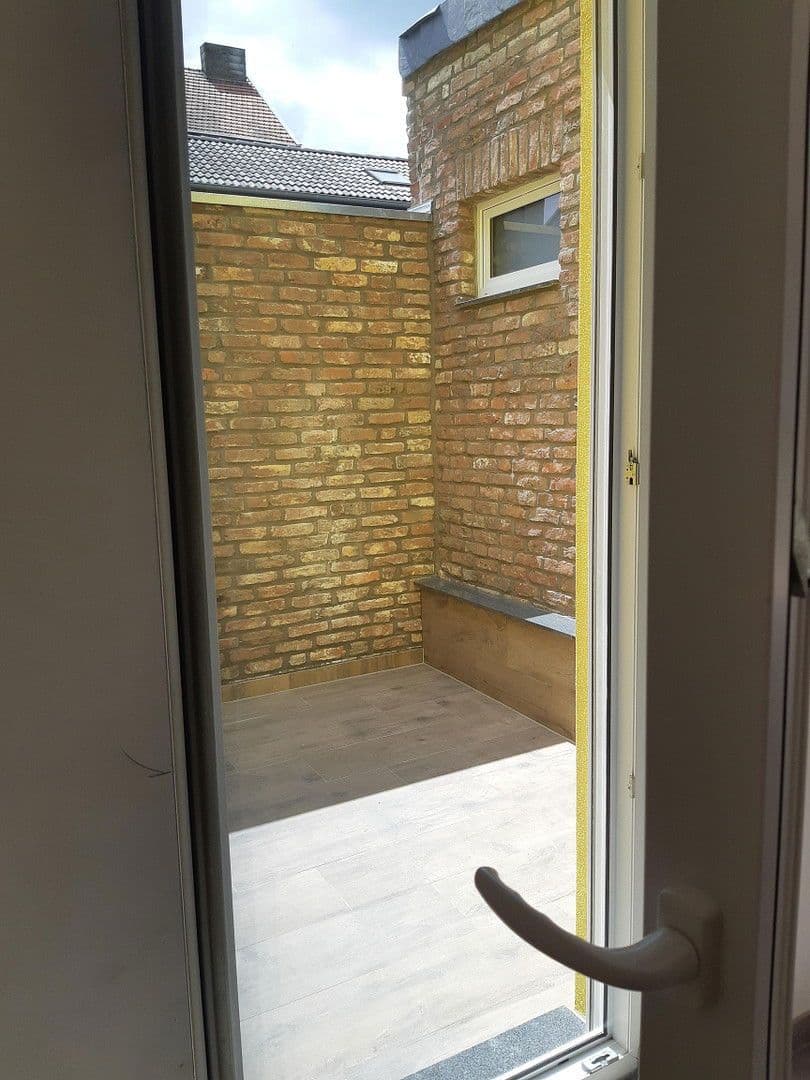 Prenájom bytu 2-izbový 105 m², Herzogenrath, Severné Porýnie - Westfálsko Prenájom bytu 2-izbový 105 m², Herzogenrath, Severné Porýnie - Westfálsko