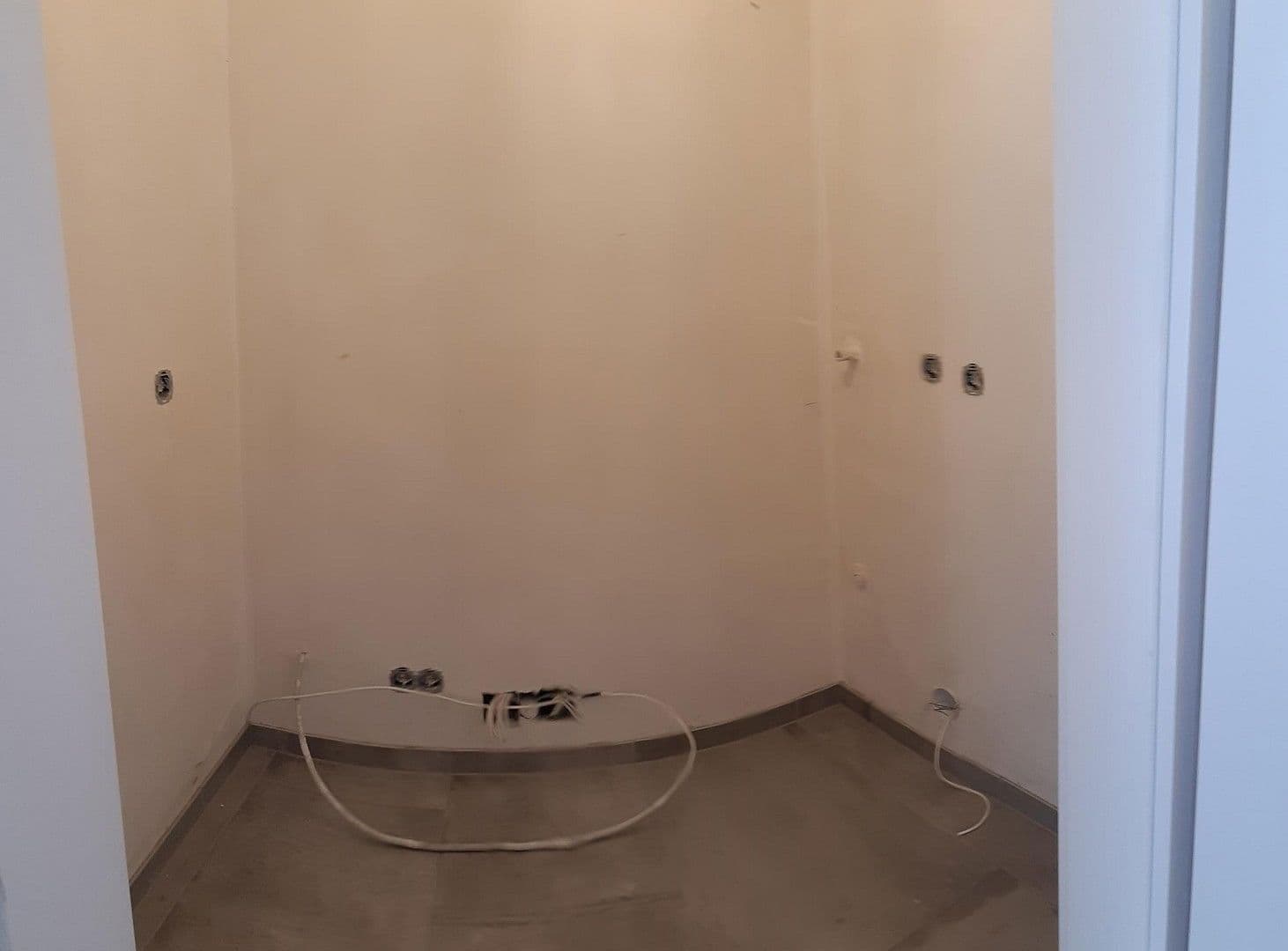 Prenájom bytu 2-izbový 105 m², Herzogenrath, Severné Porýnie - Westfálsko Prenájom bytu 2-izbový 105 m², Herzogenrath, Severné Porýnie - Westfálsko