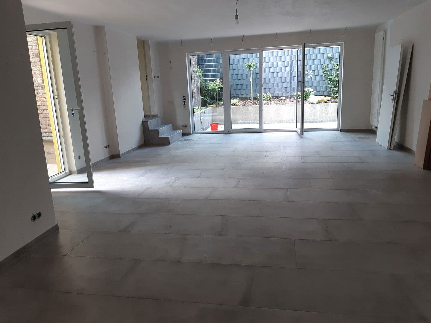 Prenájom bytu 2-izbový 105 m², Herzogenrath, Severné Porýnie - Westfálsko Prenájom bytu 2-izbový 105 m², Herzogenrath, Severné Porýnie - Westfálsko