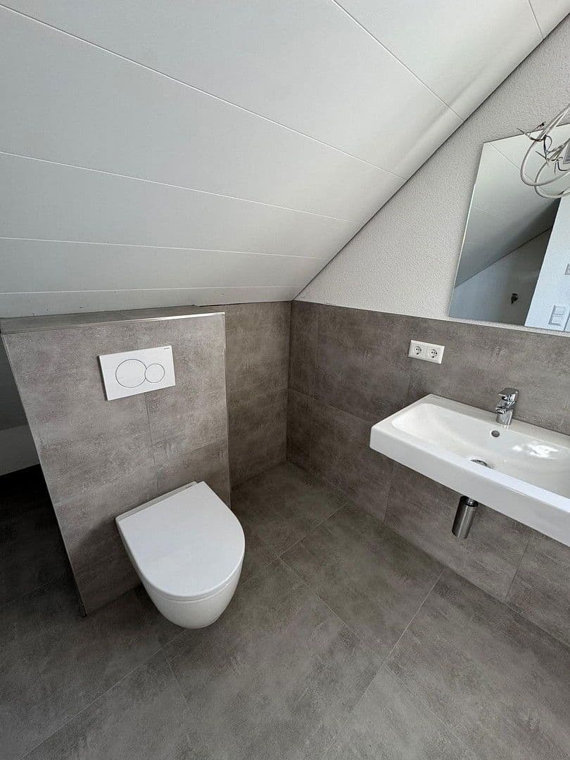 Prenájom bytu 3-izbový 85 m², Schützenstr. 4, Dinkelsbühl, Bavorsko Prenájom bytu 3-izbový 85 m², Schützenstr. 4, Dinkelsbühl, Bavorsko