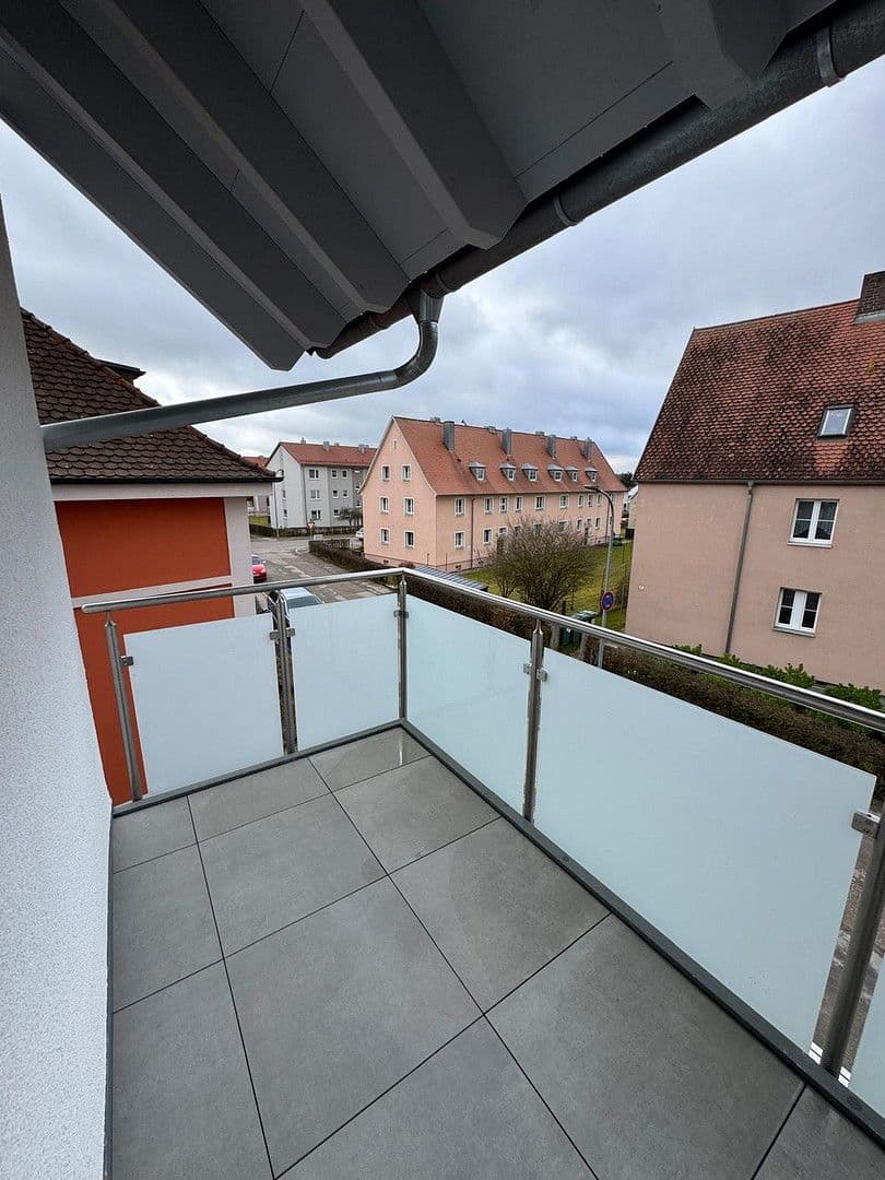 Prenájom bytu 3-izbový 85 m², Schützenstr. 4, Dinkelsbühl, Bavorsko Prenájom bytu 3-izbový 85 m², Schützenstr. 4, Dinkelsbühl, Bavorsko