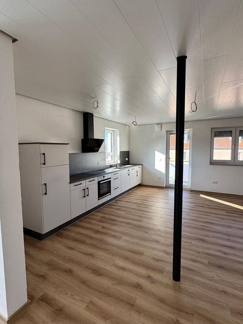 Prenájom bytu 3-izbový 85 m², Schützenstr. 4, Dinkelsbühl, Bavorsko Prenájom bytu 3-izbový 85 m², Schützenstr. 4, Dinkelsbühl, Bavorsko