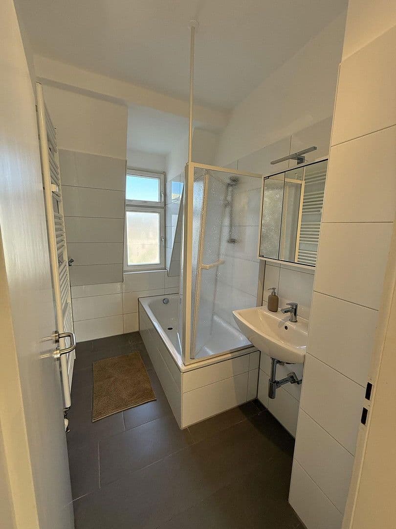 Prenájom bytu 92 m², Orffstraße 10, Nürnberg, Bavorsko Prenájom bytu 92 m², Orffstraße 10, Nürnberg, Bavorsko