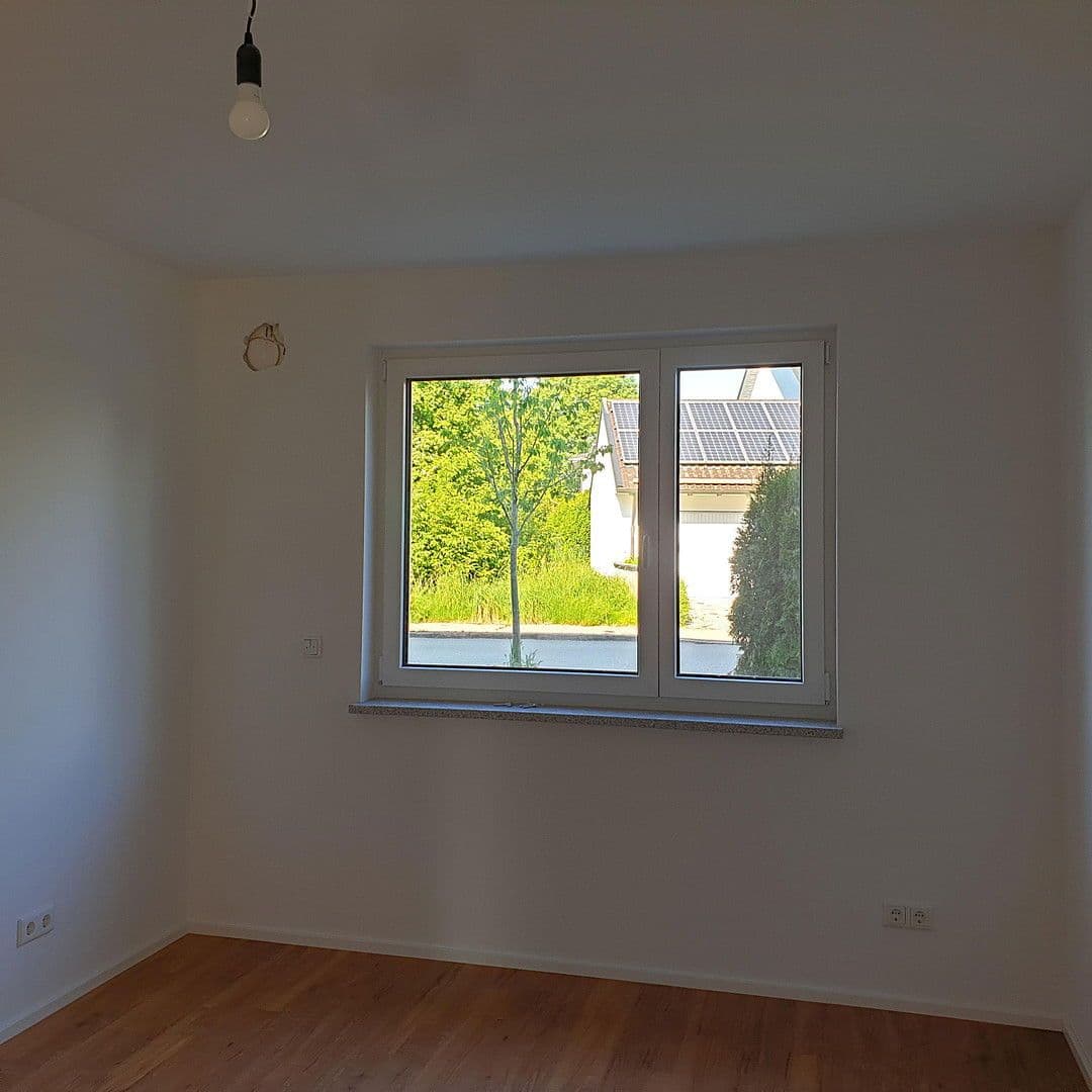 Prenájom bytu 3-izbový 88 m², Georg-Huber-Str. 14, Zorneding, Ortsteil Pöring, Bavorsko Prenájom bytu 3-izbový 88 m², Georg-Huber-Str. 14, Zorneding, Ortsteil Pöring, Bavorsko