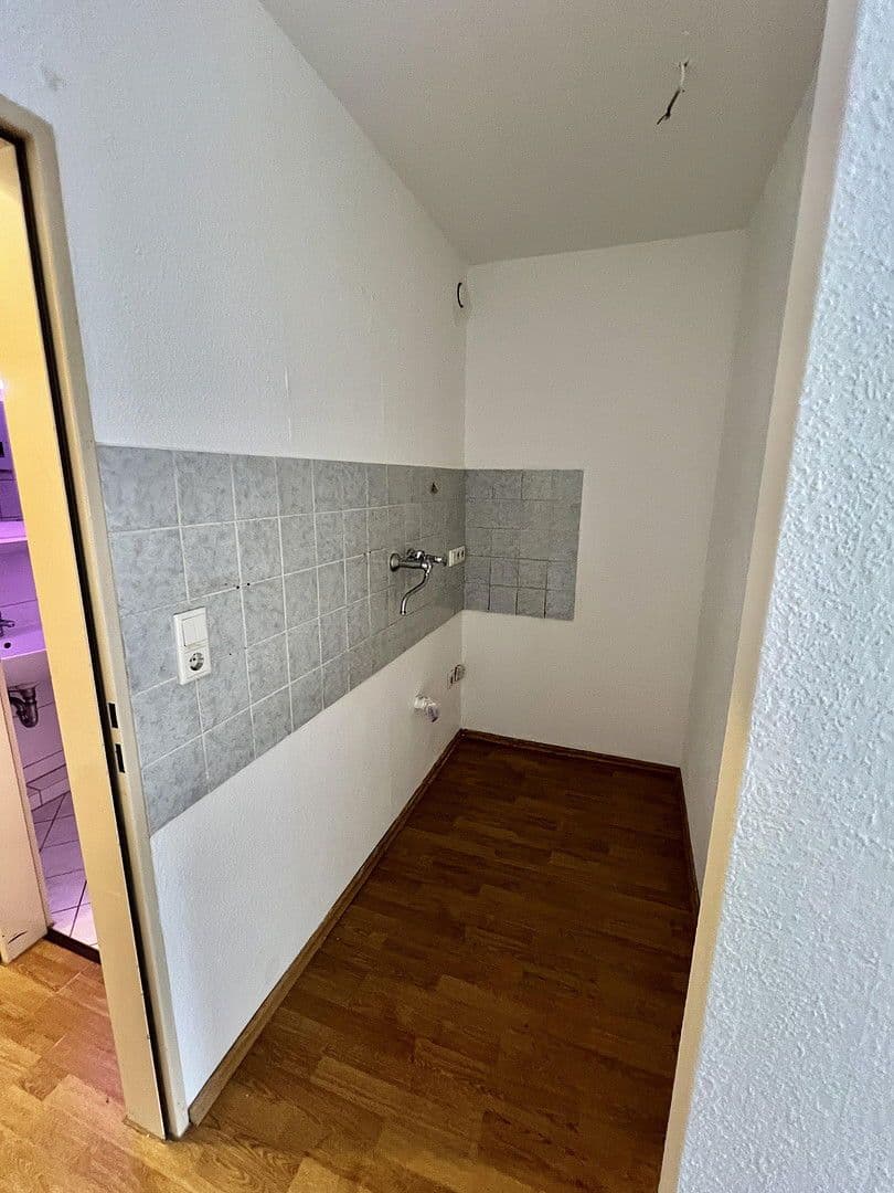 Prenájom bytu 1-izbový 30 m², Wuppertal, Severné Porýnie - Westfálsko Prenájom bytu 1-izbový 30 m², Wuppertal, Severné Porýnie - Westfálsko