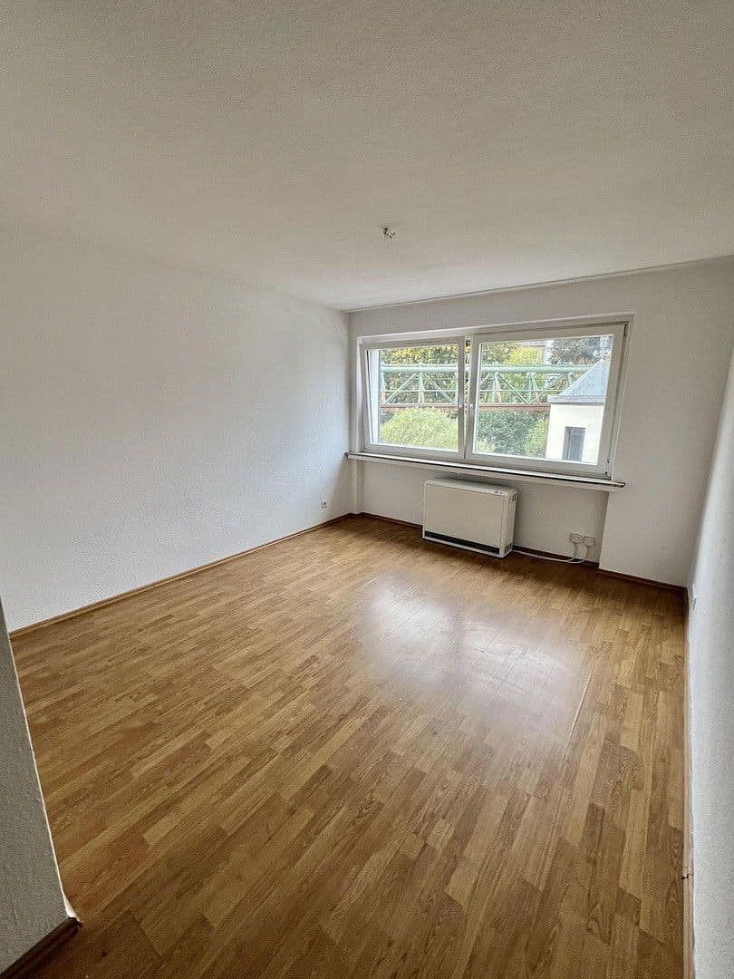 Prenájom bytu 1-izbový 30 m², Wuppertal, Severné Porýnie - Westfálsko Prenájom bytu 1-izbový 30 m², Wuppertal, Severné Porýnie - Westfálsko
