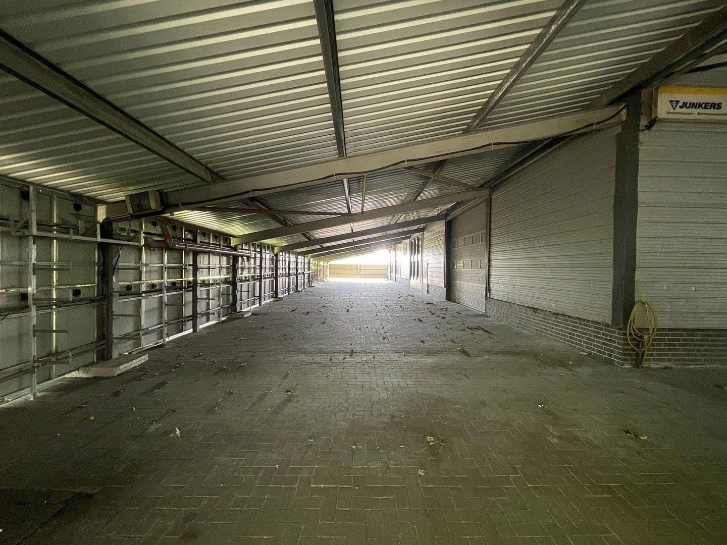 Predaj nebytového priestoru 3.567 m², Huntestrasse 7, Friesoythe, Dolné Sasko Predaj nebytového priestoru 3.567 m², Huntestrasse 7, Friesoythe, Dolné Sasko