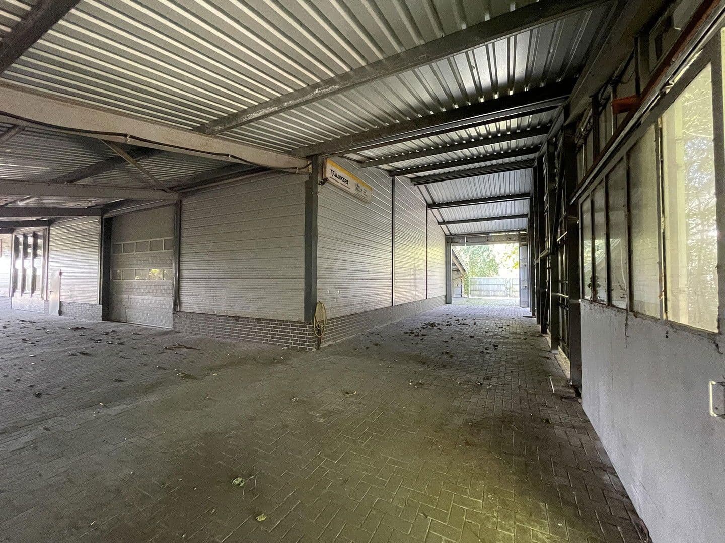 Predaj nebytového priestoru 3.567 m², Huntestrasse 7, Friesoythe, Dolné Sasko Predaj nebytového priestoru 3.567 m², Huntestrasse 7, Friesoythe, Dolné Sasko