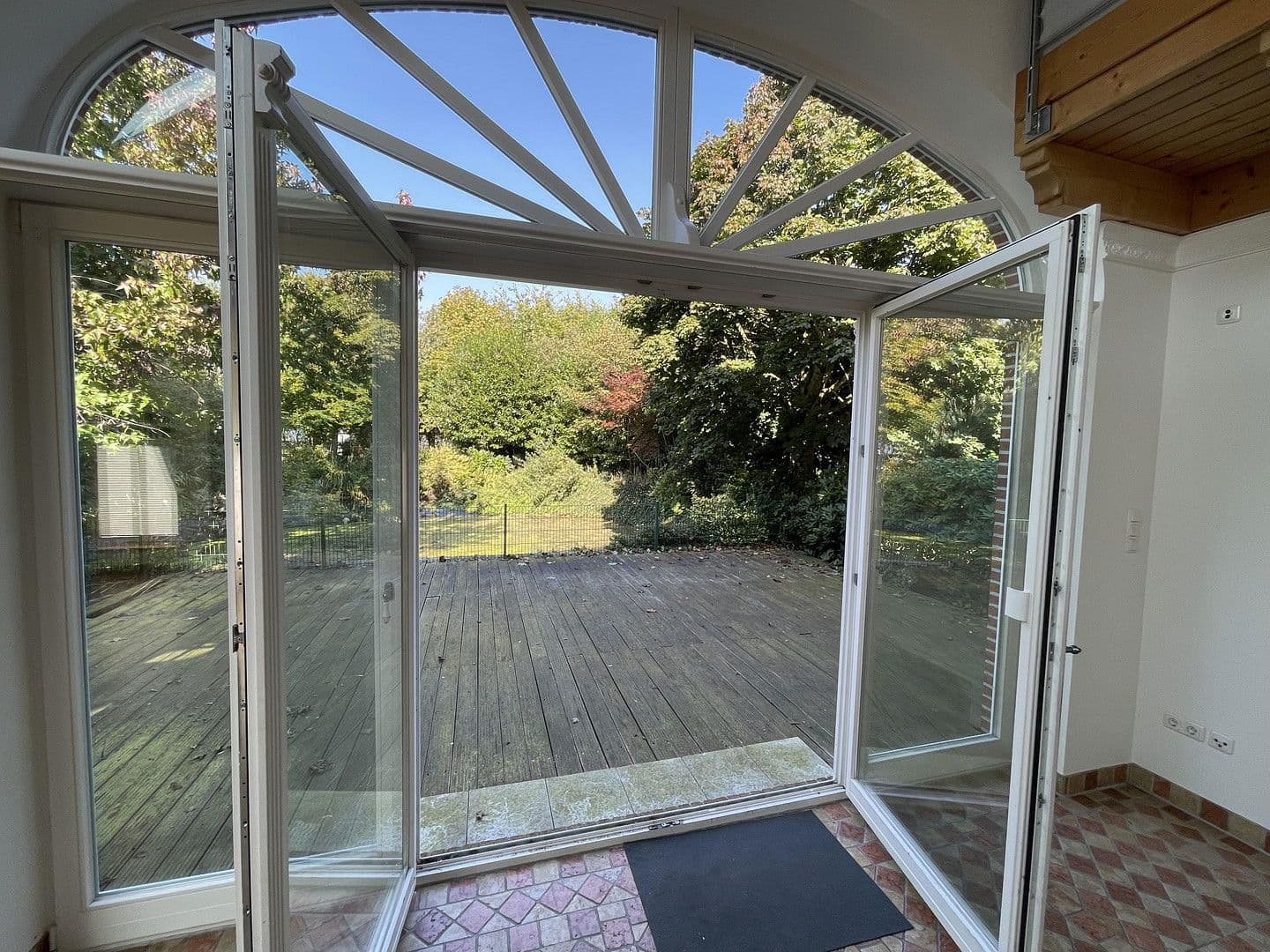 Predaj domu 206 m², pozemek 3.567 m², Huntestrasse 7, Friesoythe, Dolné Sasko Predaj domu 206 m², pozemek 3.567 m², Huntestrasse 7, Friesoythe, Dolné Sasko