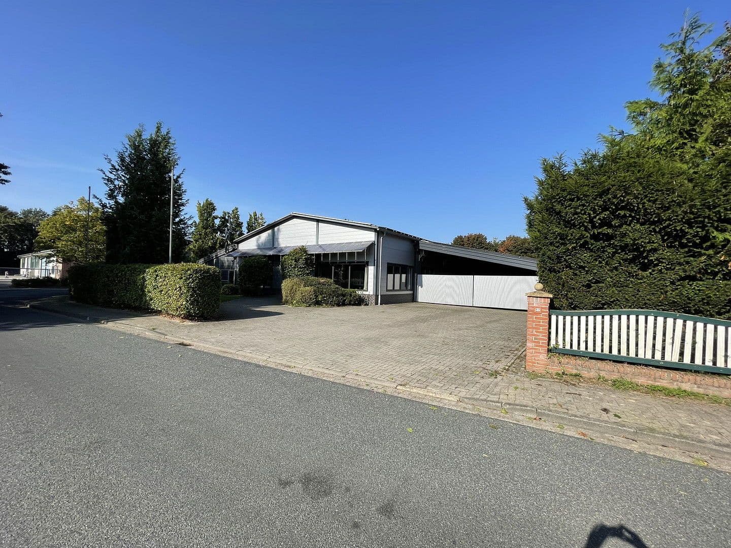 Predaj domu 206 m², pozemek 3.567 m², Huntestrasse 7, Friesoythe, Dolné Sasko Predaj domu 206 m², pozemek 3.567 m², Huntestrasse 7, Friesoythe, Dolné Sasko