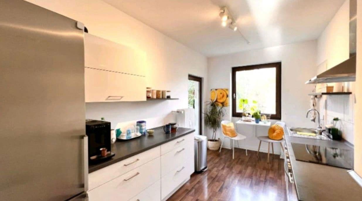 Predaj bytu 3-izbový 91 m², Heinrichstr. 105, Düsseldorf, Severné Porýnie - Westfálsko Predaj bytu 3-izbový 91 m², Heinrichstr. 105, Düsseldorf, Severné Porýnie - Westfálsko