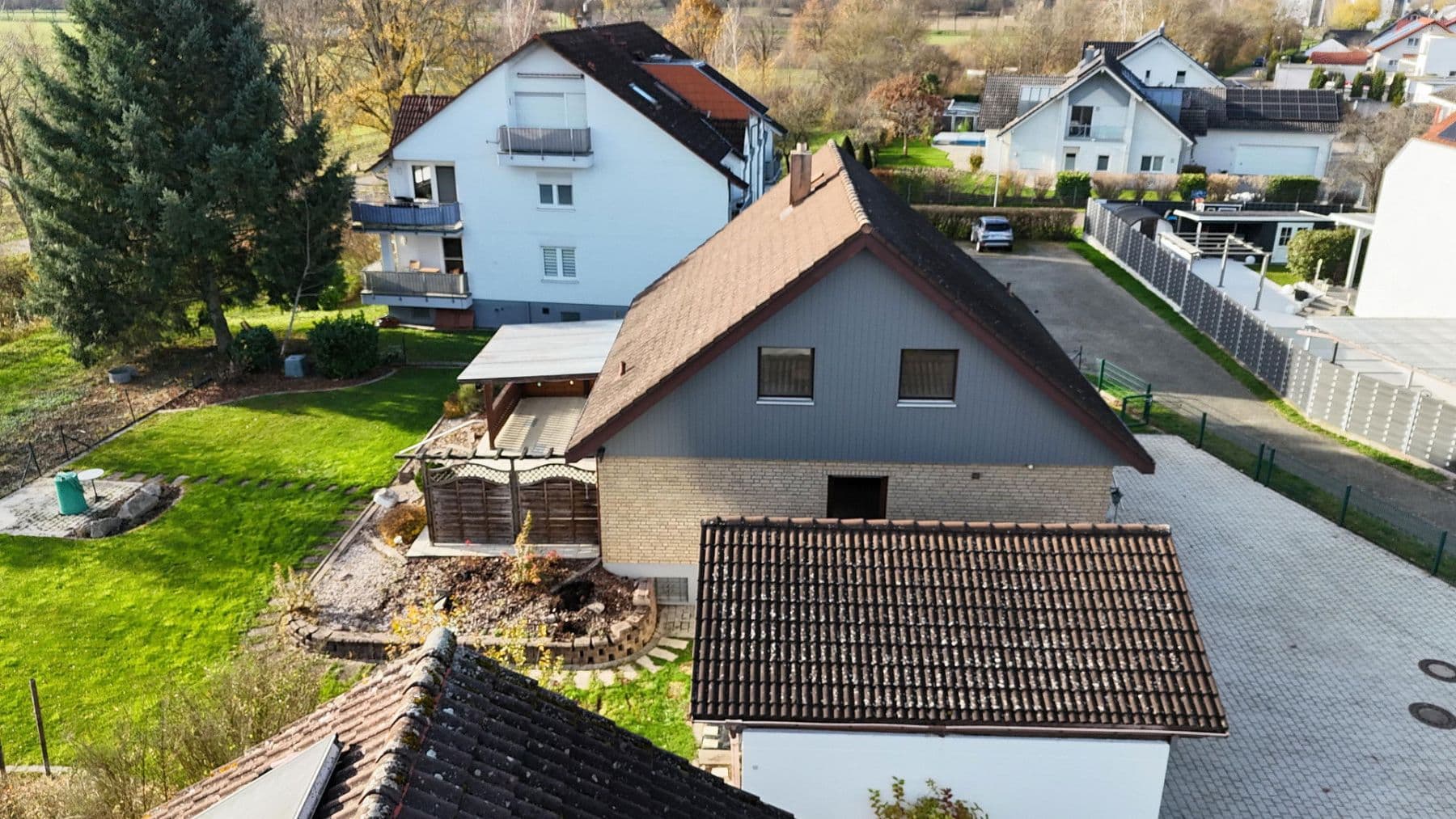 Predaj domu 144 m², pozemek 737 m², Kehl, Bádensko-Wurttembersko Predaj domu 144 m², pozemek 737 m², Kehl, Bádensko-Wurttembersko