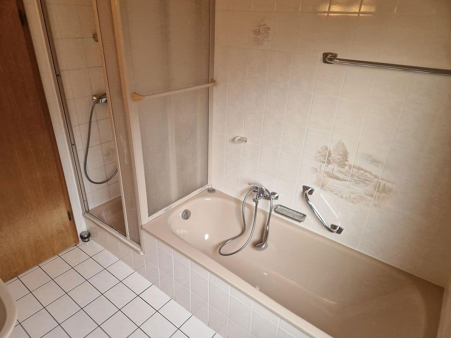 Predaj domu 144 m², pozemek 737 m², Kehl, Bádensko-Wurttembersko Predaj domu 144 m², pozemek 737 m², Kehl, Bádensko-Wurttembersko