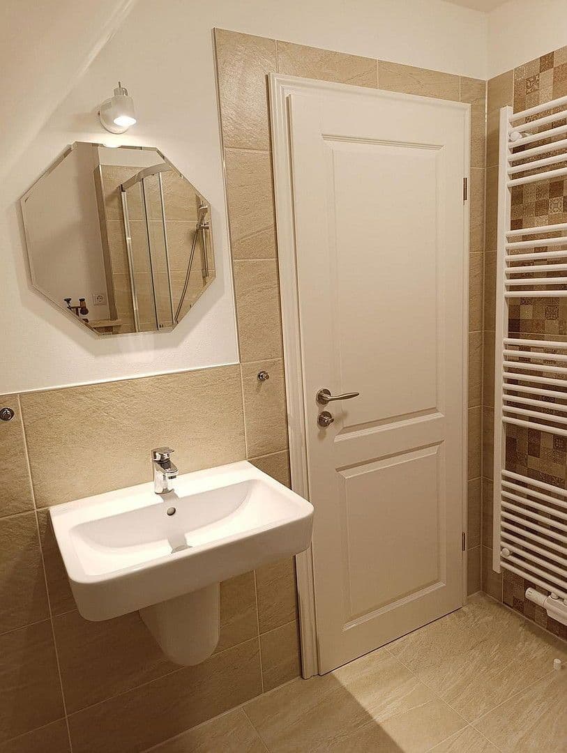 Prenájom bytu 3-izbový 59 m², Kiel, Šlezvicko-Holštajnsko Prenájom bytu 3-izbový 59 m², Kiel, Šlezvicko-Holštajnsko