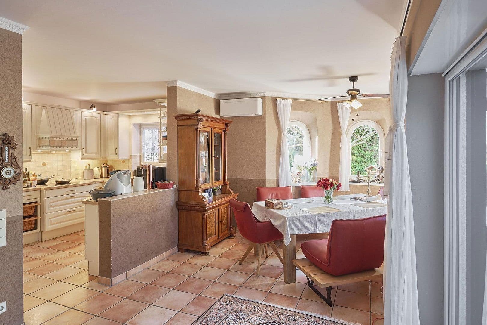 Predaj domu 234 m², pozemek 16.257 m², Am Mellensee, Brandenbursko Predaj domu 234 m², pozemek 16.257 m², Am Mellensee, Brandenbursko