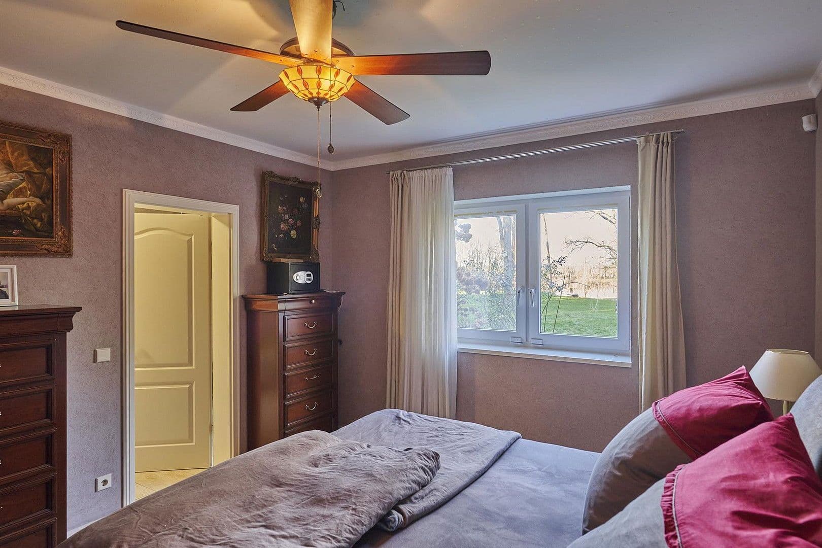 Predaj domu 234 m², pozemek 16.257 m², Am Mellensee, Brandenbursko Predaj domu 234 m², pozemek 16.257 m², Am Mellensee, Brandenbursko