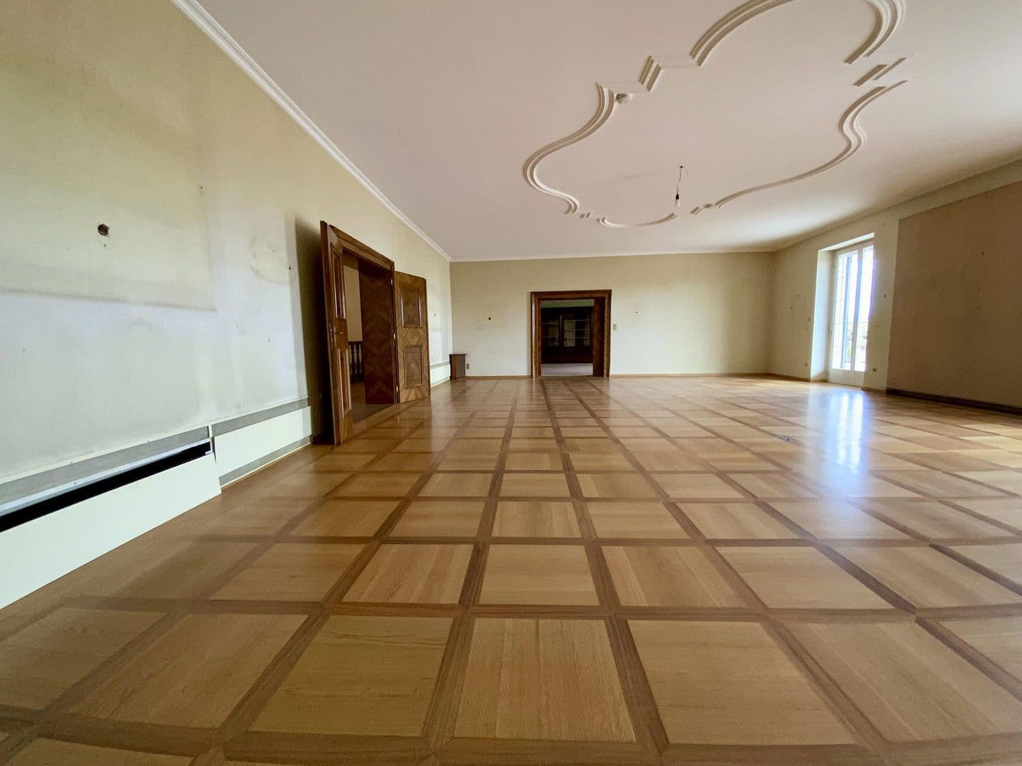 Predaj domu 872 m², pozemek 25.421 m², Sankt Veit an der Glan, Korutánsko Predaj domu 872 m², pozemek 25.421 m², Sankt Veit an der Glan, Korutánsko