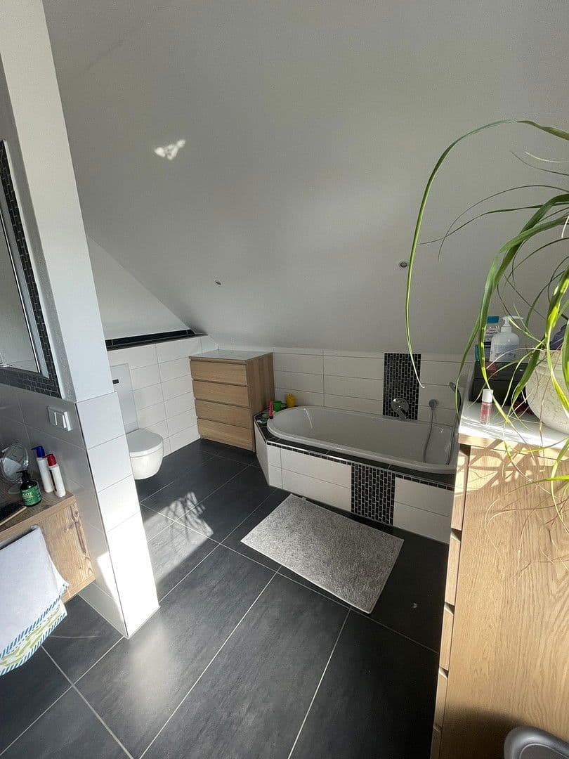 Predaj domu 212 m², pozemek 678 m², Laufach, Bavorsko Predaj domu 212 m², pozemek 678 m², Laufach, Bavorsko