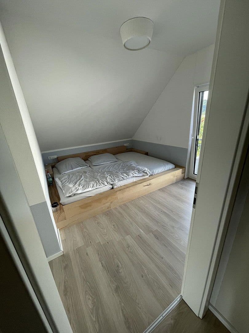 Predaj domu 212 m², pozemek 678 m², Laufach, Bavorsko Predaj domu 212 m², pozemek 678 m², Laufach, Bavorsko