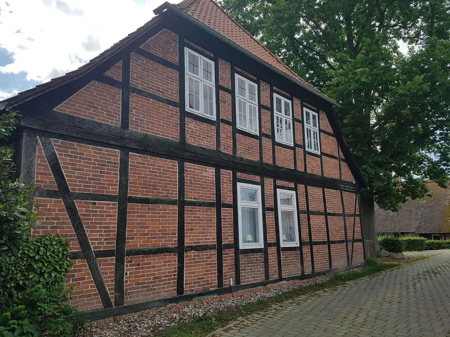 Predaj domu 210 m², pozemek 6.624 m², Zum Kirchplatz 14, Bleckede, Dolné Sasko Predaj domu 210 m², pozemek 6.624 m², Zum Kirchplatz 14, Bleckede, Dolné Sasko