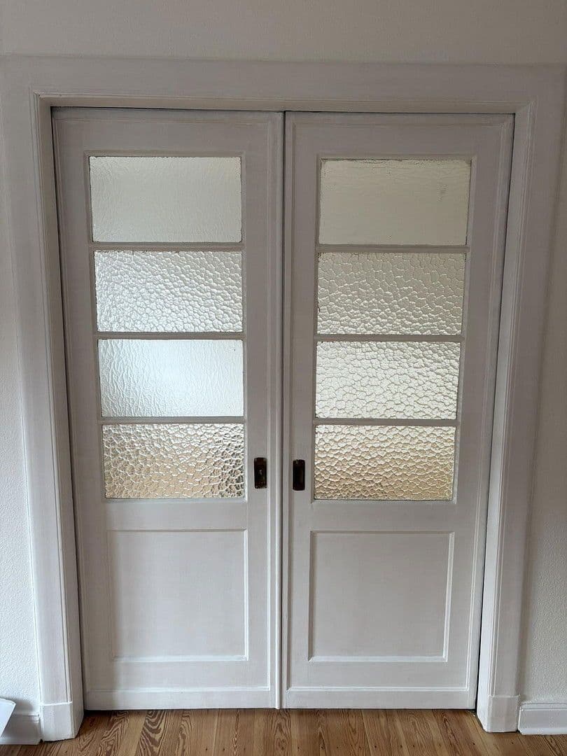 Prenájom bytu 3-izbový 80 m², Hamburger Chaussee 38, kiel, Šlezvicko-Holštajnsko Prenájom bytu 3-izbový 80 m², Hamburger Chaussee 38, kiel, Šlezvicko-Holštajnsko