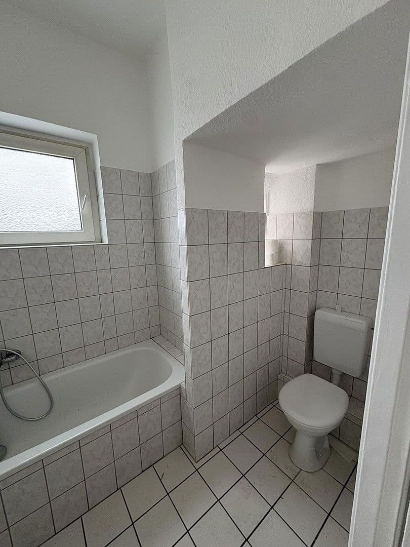 Prenájom bytu 3-izbový 80 m², Hamburger Chaussee 38, kiel, Šlezvicko-Holštajnsko Prenájom bytu 3-izbový 80 m², Hamburger Chaussee 38, kiel, Šlezvicko-Holštajnsko