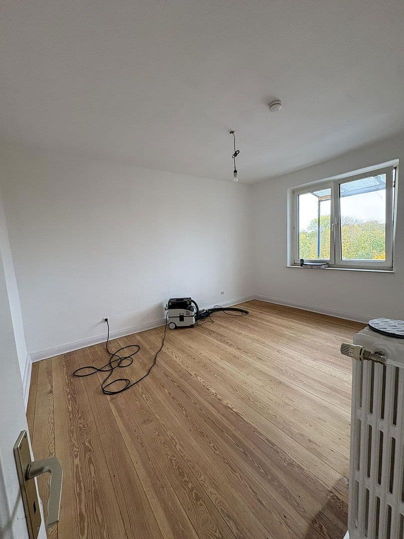 Prenájom bytu 3-izbový 80 m², Hamburger Chaussee 38, kiel, Šlezvicko-Holštajnsko Prenájom bytu 3-izbový 80 m², Hamburger Chaussee 38, kiel, Šlezvicko-Holštajnsko