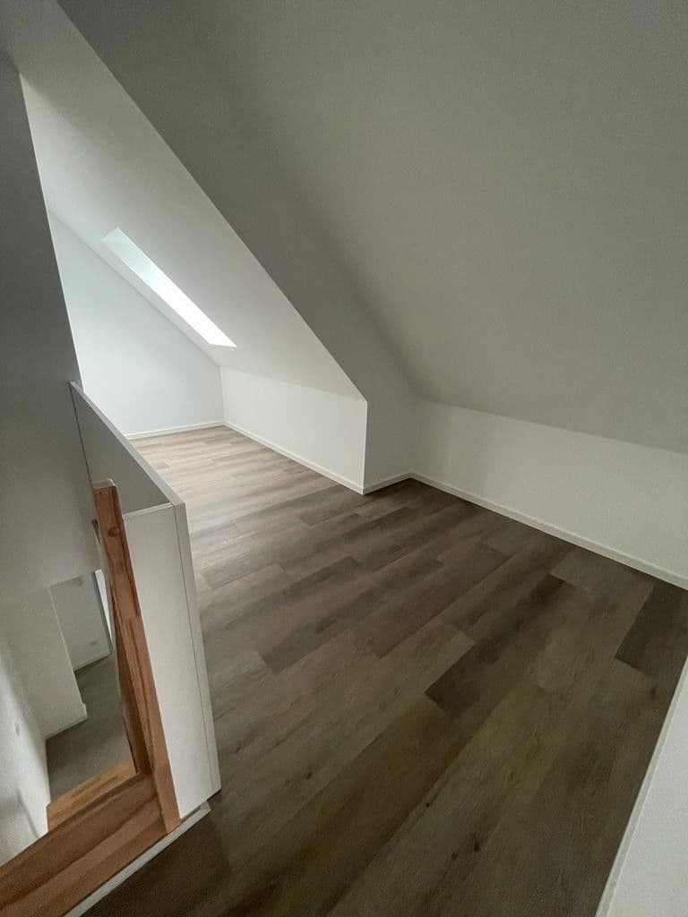 Prenájom bytu 3-izbový 115 m², Poststraße 1, Bienenbüttel, Dolné Sasko Prenájom bytu 3-izbový 115 m², Poststraße 1, Bienenbüttel, Dolné Sasko