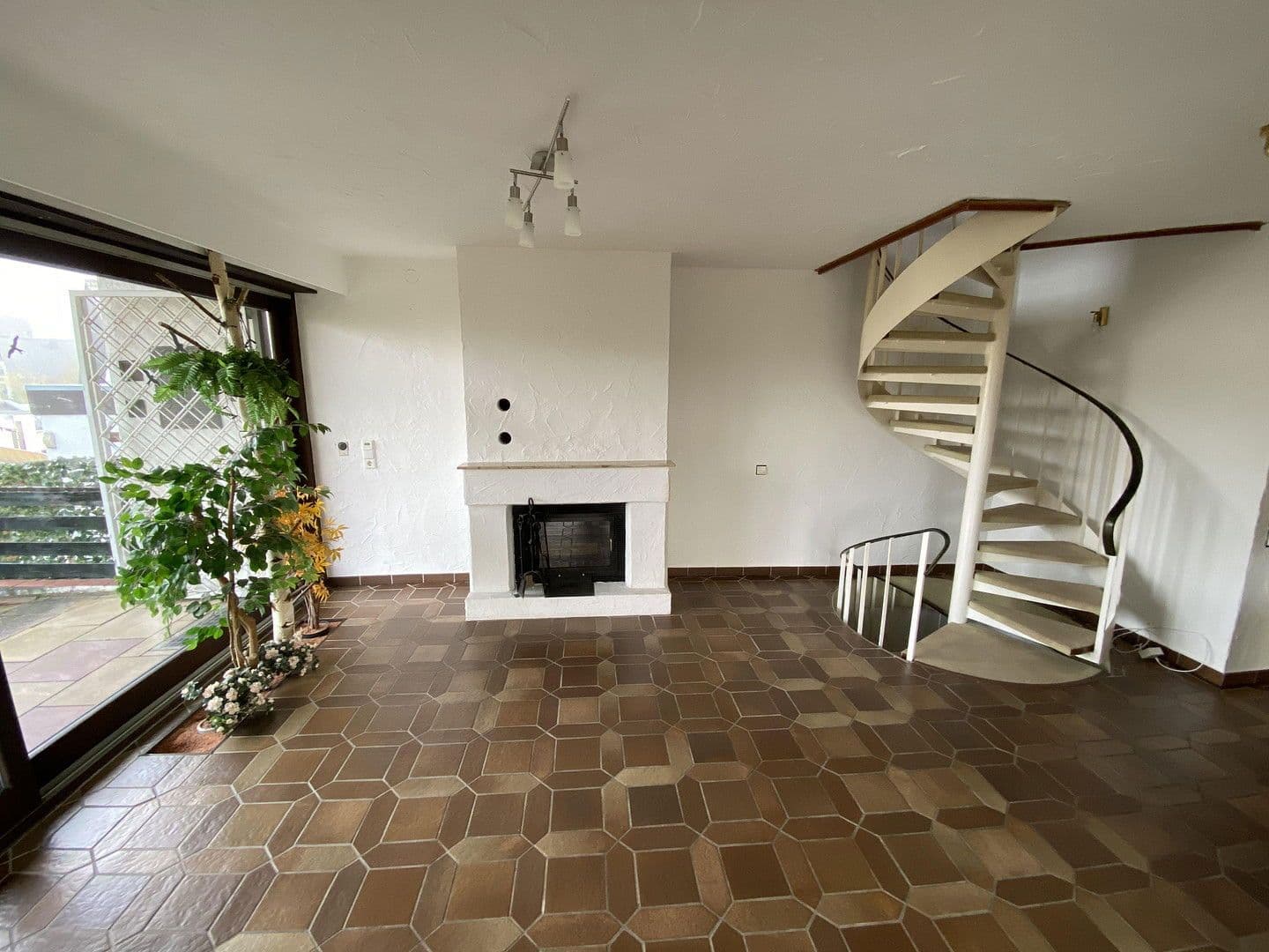 Predaj domu 328 m², pozemek 840 m², Waldmohr, Porýnie-Falcko Predaj domu 328 m², pozemek 840 m², Waldmohr, Porýnie-Falcko