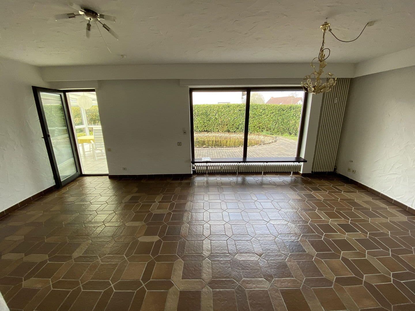 Predaj domu 328 m², pozemek 840 m², Waldmohr, Porýnie-Falcko Predaj domu 328 m², pozemek 840 m², Waldmohr, Porýnie-Falcko