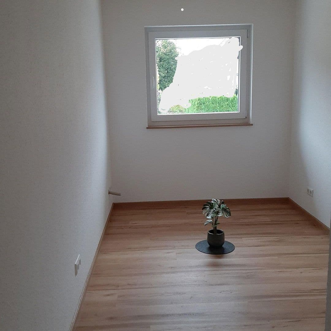 Prenájom domu 110 m², pozemek 800 m², Rot an der Rot, Bádensko-Wurttembersko Prenájom domu 110 m², pozemek 800 m², Rot an der Rot, Bádensko-Wurttembersko