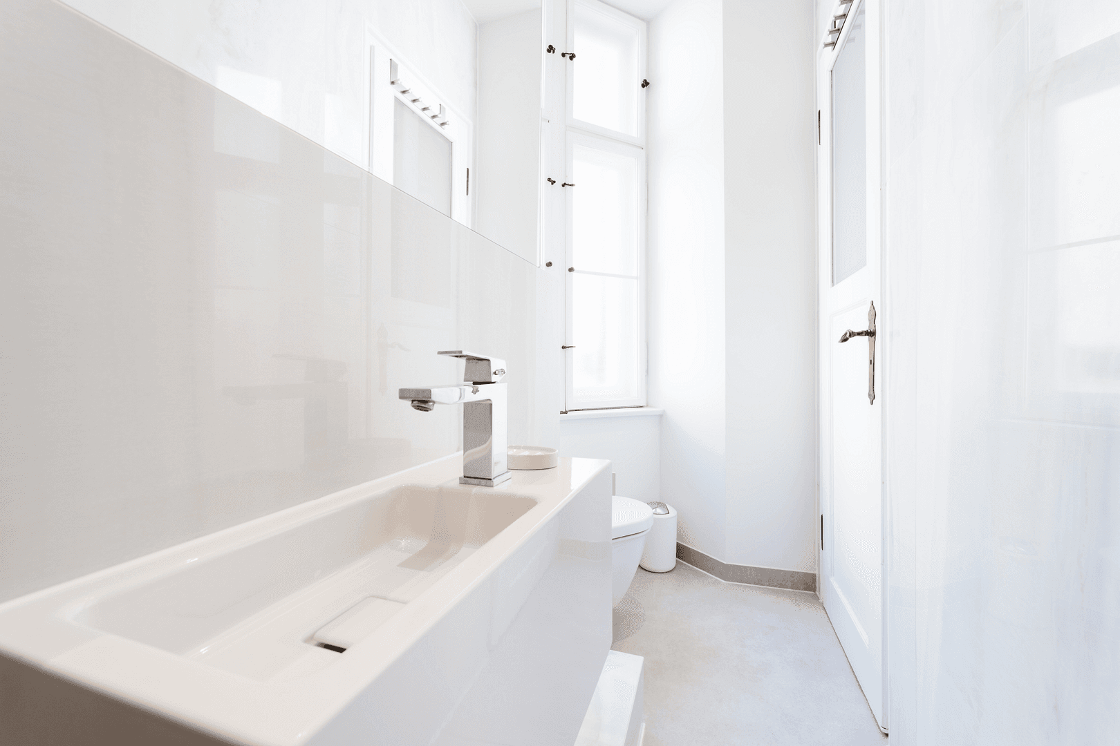 Prenájom bytu 5-izbový 165 m², Rumfordstraße 6, München, Bavorsko Prenájom bytu 5-izbový 165 m², Rumfordstraße 6, München, Bavorsko