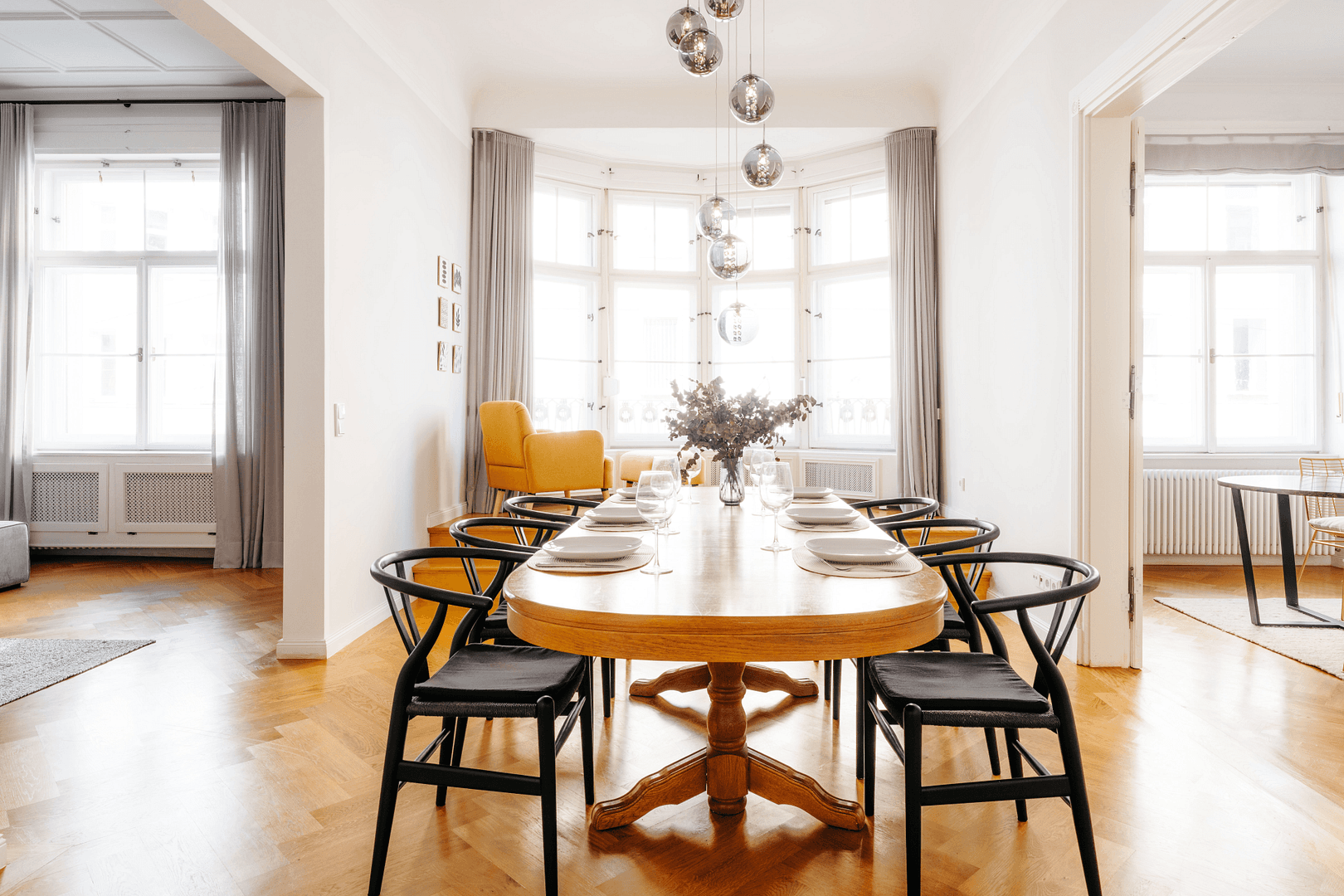 Prenájom bytu 5-izbový 165 m², Rumfordstraße 6, München, Bavorsko Prenájom bytu 5-izbový 165 m², Rumfordstraße 6, München, Bavorsko