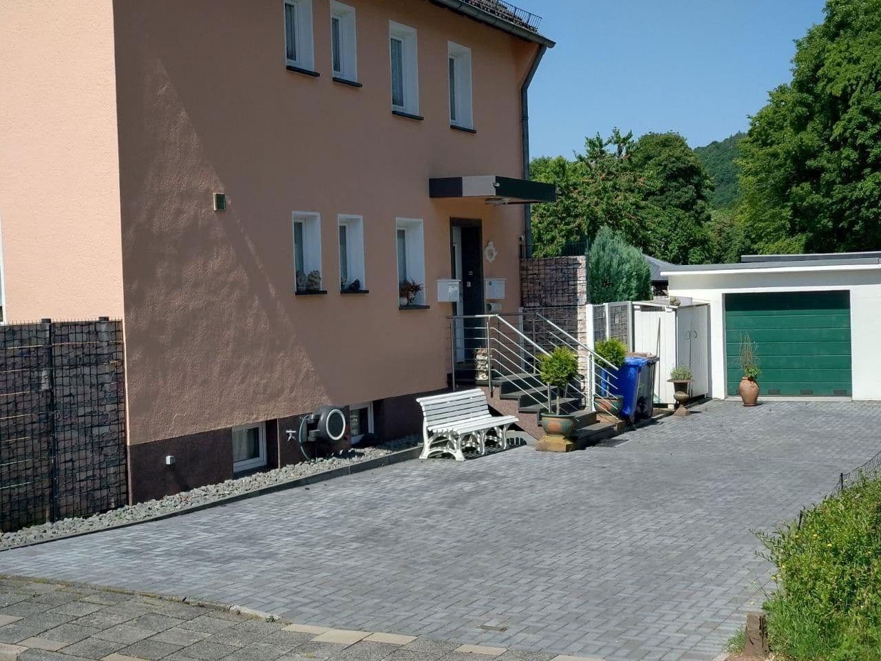 Prenájom domu 160 m², pozemek 600 m², Schleiden, Severné Porýnie - Westfálsko Prenájom domu 160 m², pozemek 600 m², Schleiden, Severné Porýnie - Westfálsko