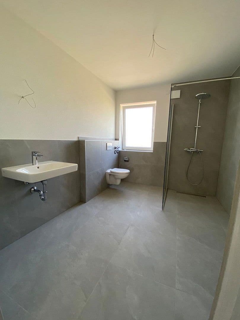 Prenájom bytu 3-izbový 80 m², Schwandorf, Bavorsko Prenájom bytu 3-izbový 80 m², Schwandorf, Bavorsko